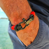CAPTAIN Black Shackle Bracelet - Red