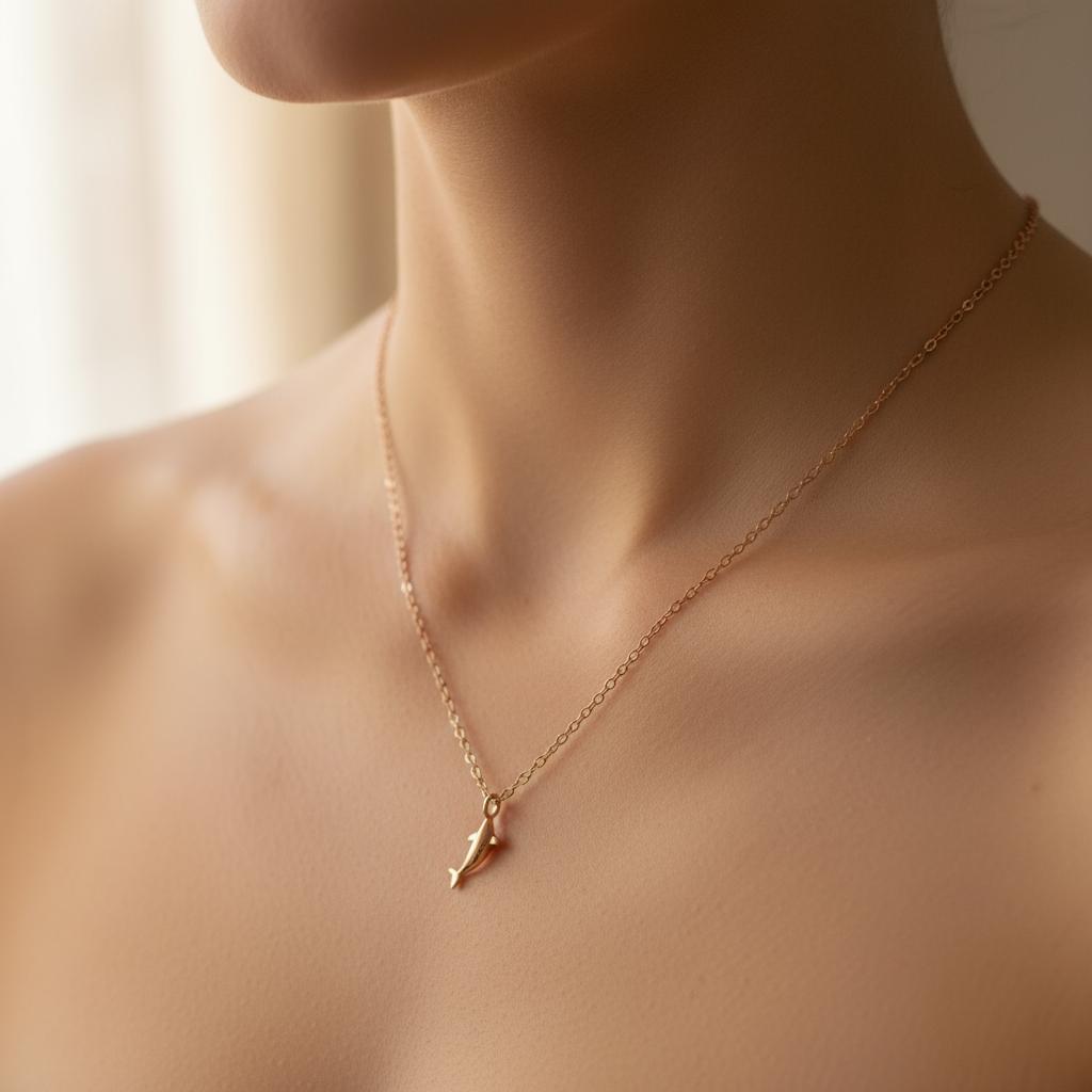 CHARMED MINI necklace dolphin pendant